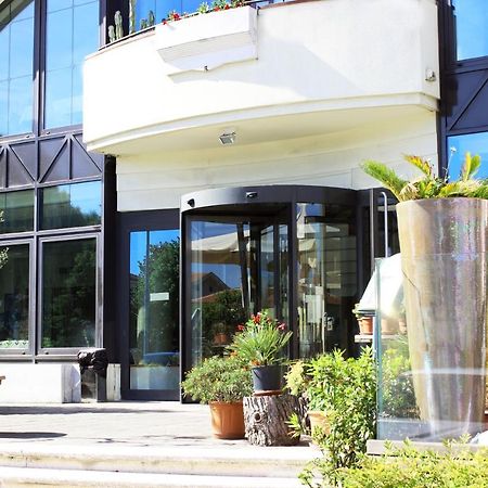 Hotel Ombra Riccione Eksteriør bilde